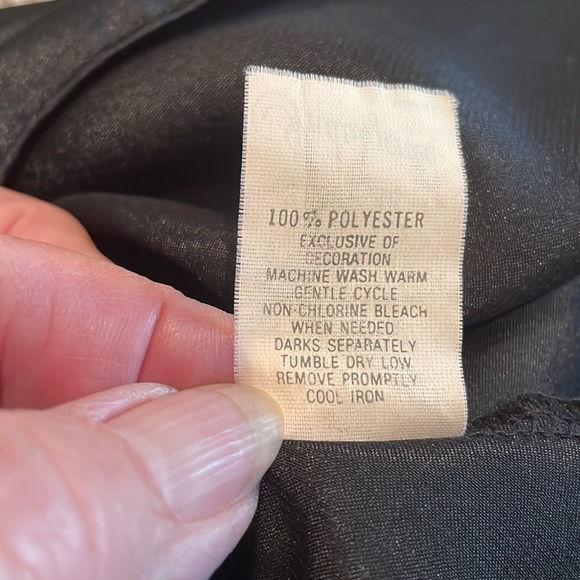 Indulgence Black Lace & Silky Top. EUC - Picture 6 of 6